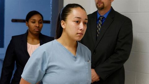 Cyntoia Brown Long in a blue t-shirt at the court.