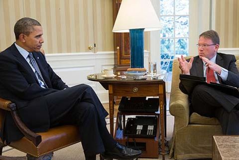 Jeffrey Goldberg caught in the camera with former president Barack Obama. 