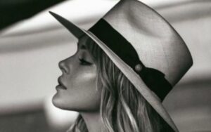 Hassie Harrison Net Worth, Career, Salary, Dating, Boyfriend