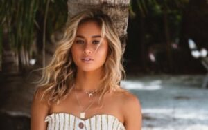 Alessa Quizon Net Worth, Career, Earnings, Surfing, Wins! - Featured ...