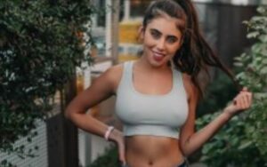 Violet Summers - Age, Wiki, Bio, Net Worth, Izzy Brandani