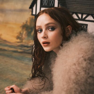 sadiesink 1743702889 3602763422983892694 1033556097 1 1